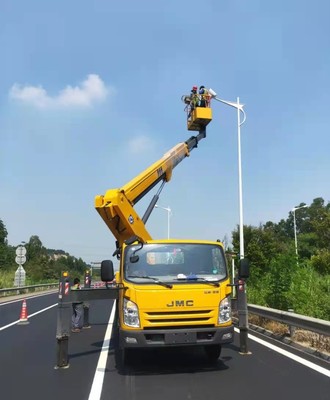 巴中平昌高空作業(yè)車出租 路燈車出租 節(jié)假日不休