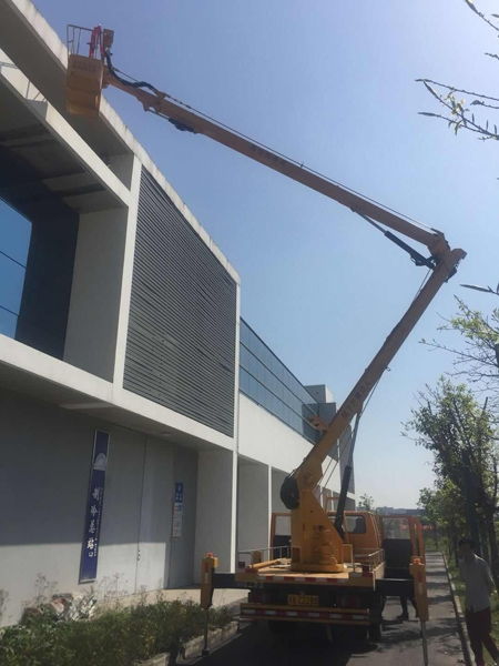 供應(yīng)昆明21米高空作業(yè)車租賃 路燈車出租