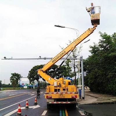 成華區(qū)27米登高車租賃 新都區(qū)路燈車出租 30米直臂式升降機(jī)租賃